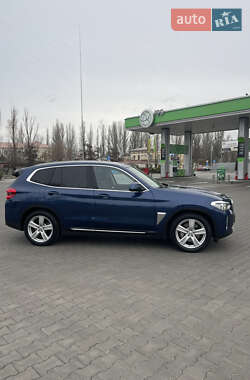 Внедорожник / Кроссовер BMW iX3 2021 в 