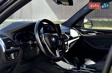 Позашляховик / Кросовер BMW iX3 2021 в 
