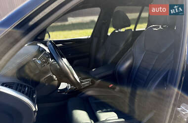 Позашляховик / Кросовер BMW iX3 2021 в 