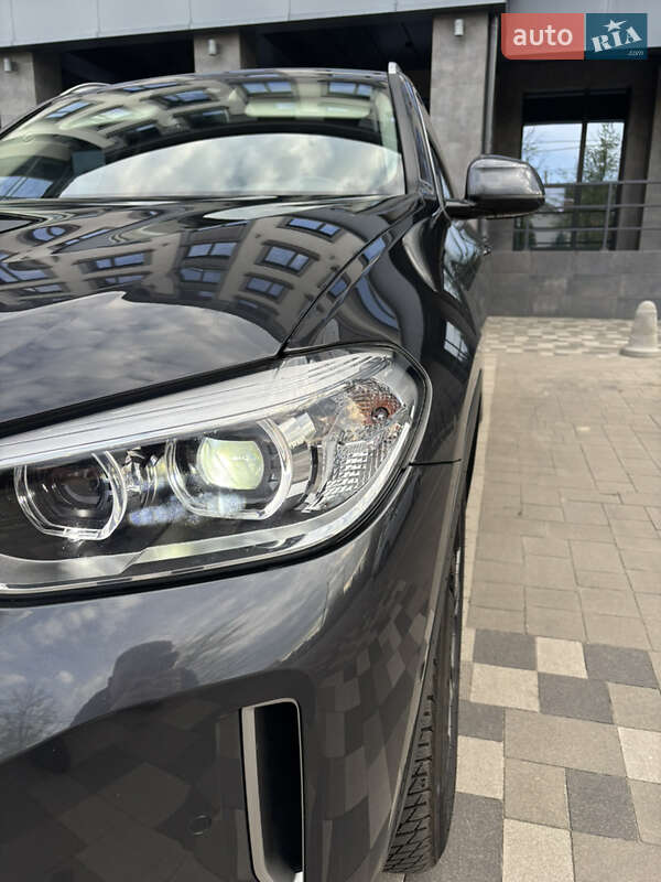 Внедорожник / Кроссовер BMW iX3 2022 в Ровно