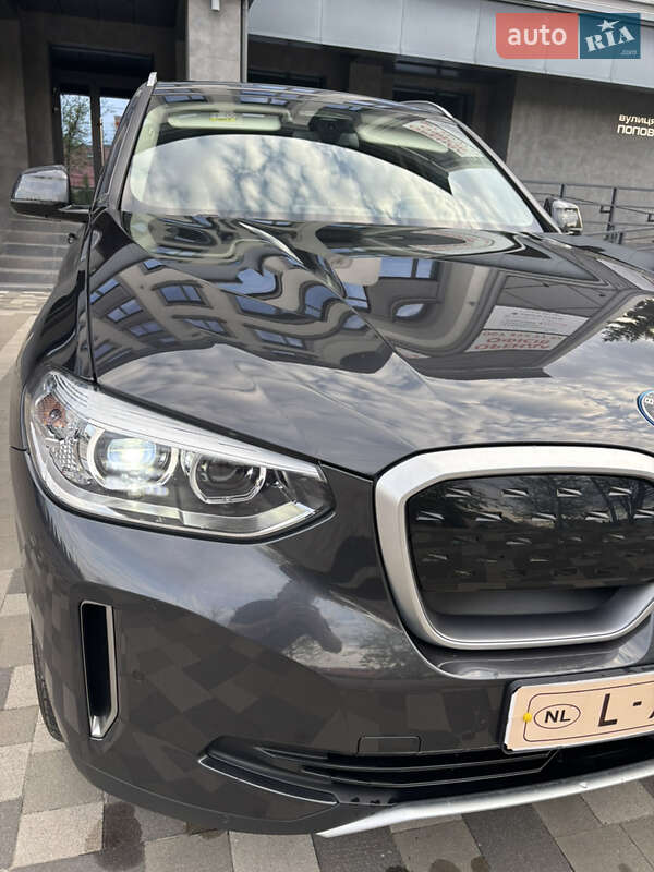 Внедорожник / Кроссовер BMW iX3 2022 в Ровно