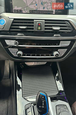 Внедорожник / Кроссовер BMW iX3 2022 в Ровно
