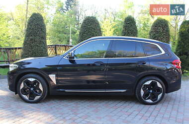 Позашляховик / Кросовер BMW iX3 2021 в 