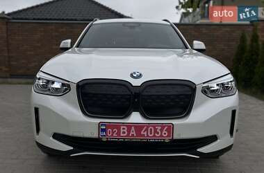 Позашляховик / Кросовер BMW iX3 2021 в 