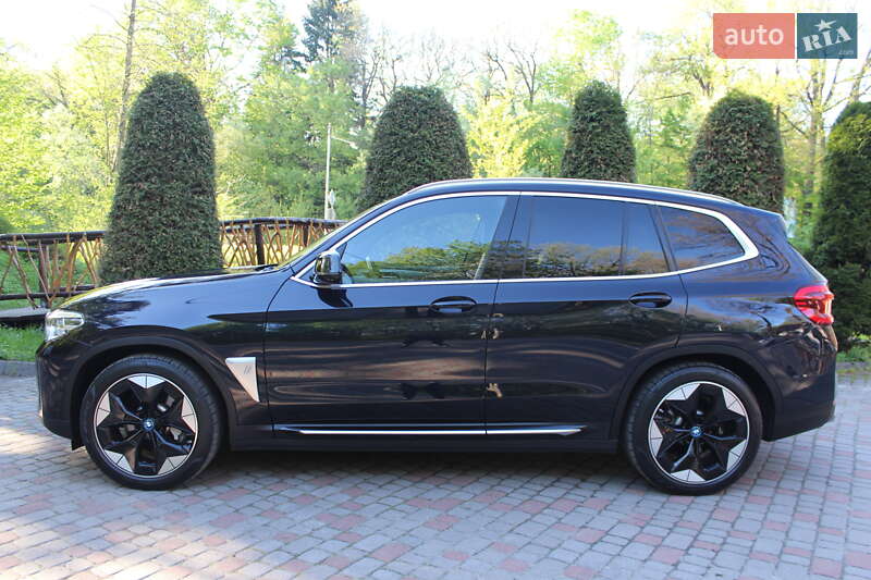 Внедорожник / Кроссовер BMW iX3 2021 в Трускавце