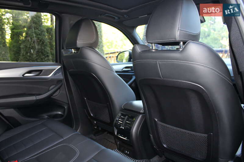 Внедорожник / Кроссовер BMW iX3 2021 в Трускавце