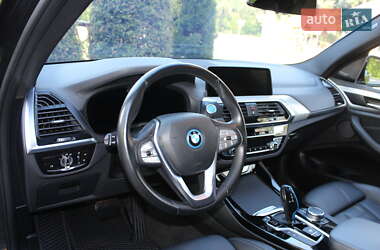 Внедорожник / Кроссовер BMW iX3 2021 в 