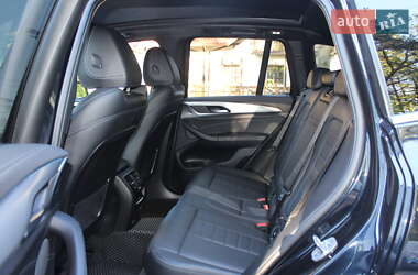 Внедорожник / Кроссовер BMW iX3 2021 в 