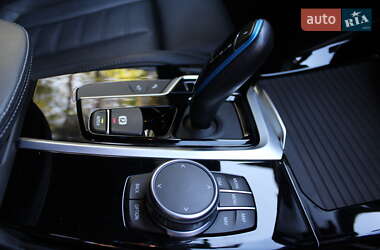 Внедорожник / Кроссовер BMW iX3 2021 в 
