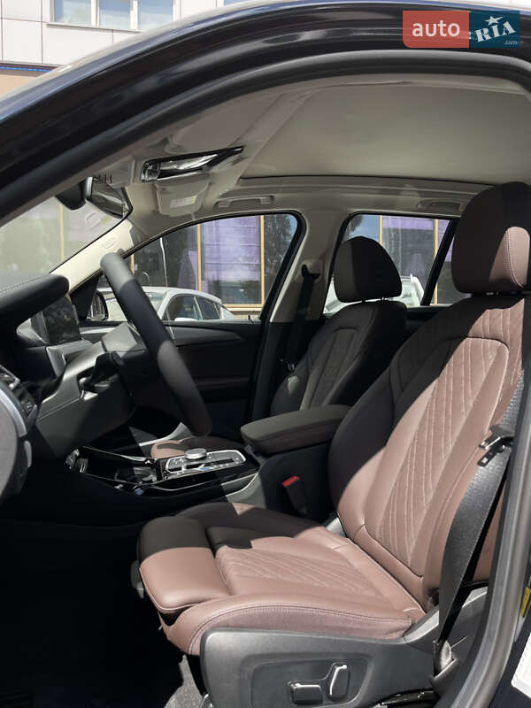 Позашляховик / Кросовер BMW iX3 2025 в Києві