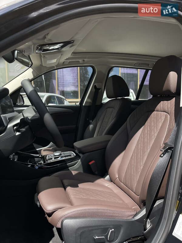 Позашляховик / Кросовер BMW iX3 2025 в Києві
