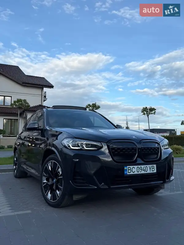 BMW iX3