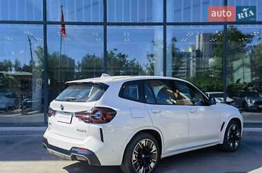 Внедорожник / Кроссовер BMW iX3 2023 в 