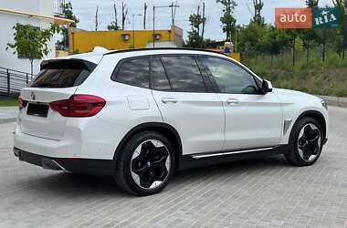 Внедорожник / Кроссовер BMW iX3 2021 в 