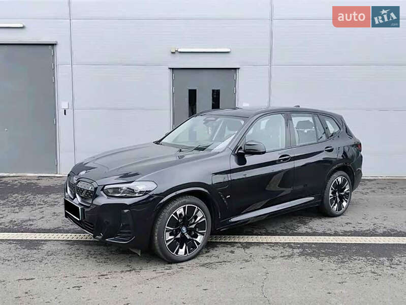 BMW iX3 2023