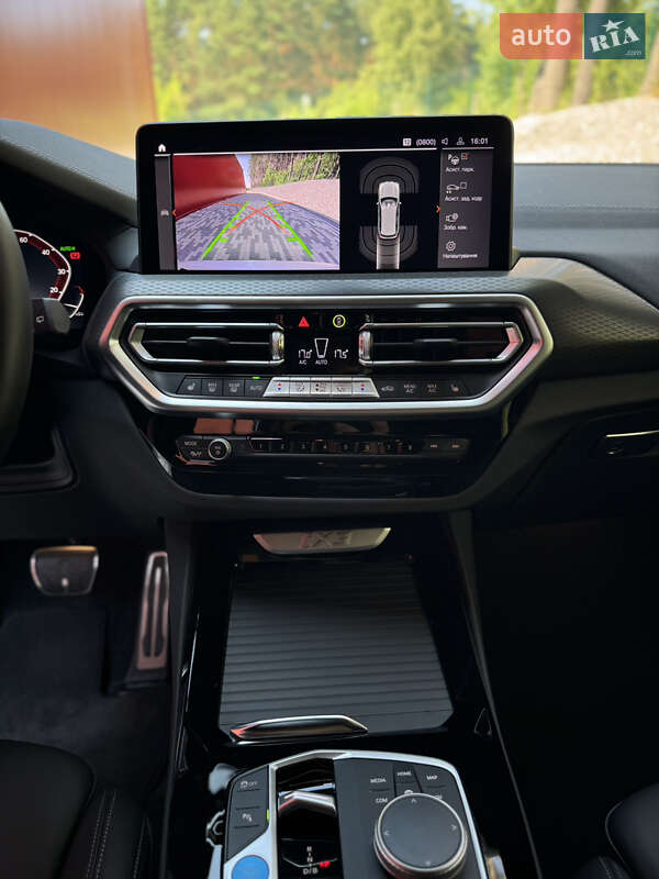 Позашляховик / Кросовер BMW iX3 2024 в Києві