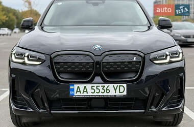 Внедорожник / Кроссовер BMW iX3 2023 в 