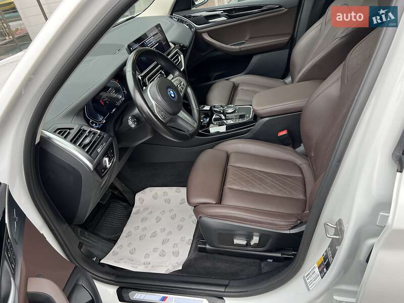 Внедорожник / Кроссовер BMW iX3 2022 в Киеве фото 13 Внедорожник / Кроссовер BMW iX3 2022 в Киеве
