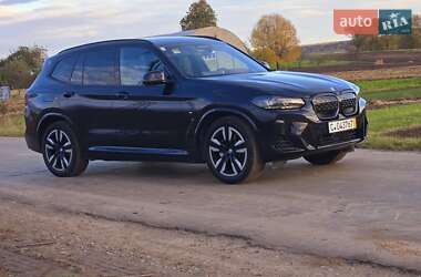 Внедорожник / Кроссовер BMW iX3 2022 в 