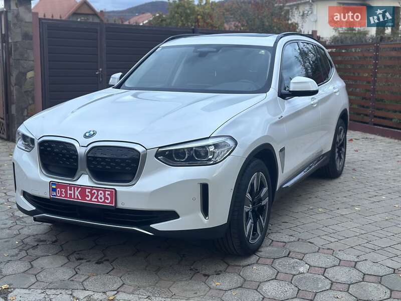 Внедорожник / Кроссовер BMW iX3 2021 в Мукачево