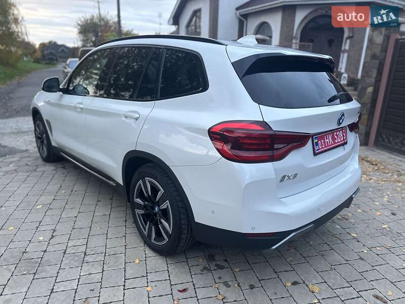 Внедорожник / Кроссовер BMW iX3 2021 в Мукачево