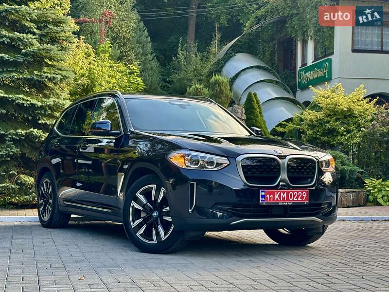 BMW iX3 2021