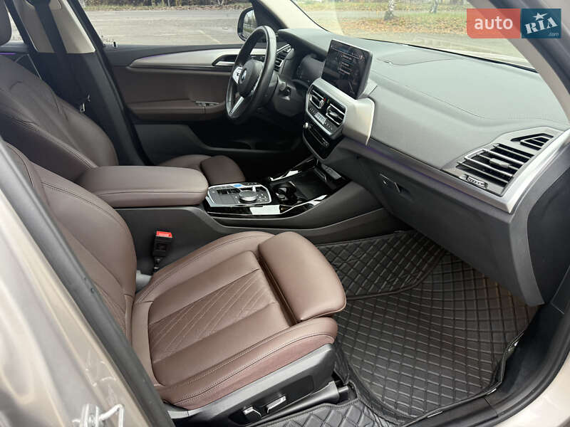 Внедорожник / Кроссовер BMW iX3 2023 в Киеве фото 11 Внедорожник / Кроссовер BMW iX3 2023 в Киеве
