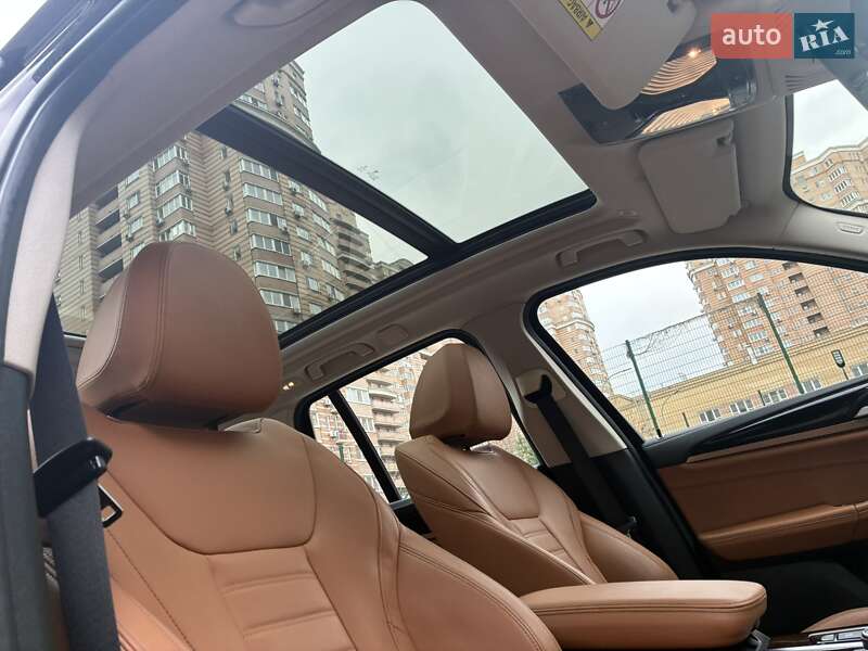 Внедорожник / Кроссовер BMW iX3 2021 в Киеве