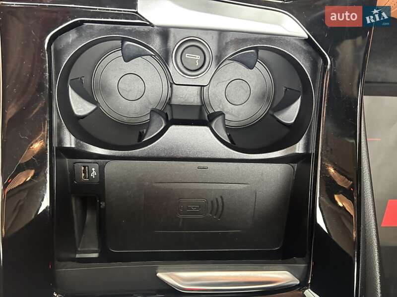 Внедорожник / Кроссовер BMW iX3 2021 в Киеве