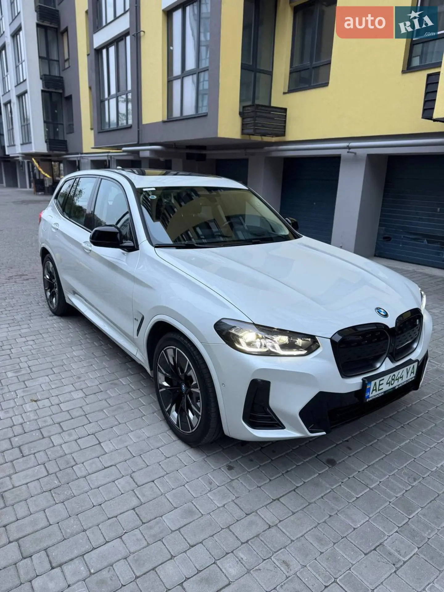 2023 BMW iX3 - мініатюра 7