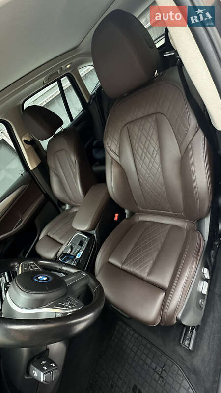 Внедорожник / Кроссовер BMW iX3 2022 в Киеве