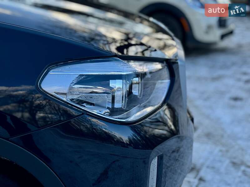 Внедорожник / Кроссовер BMW iX3 2021 в Дрогобыче