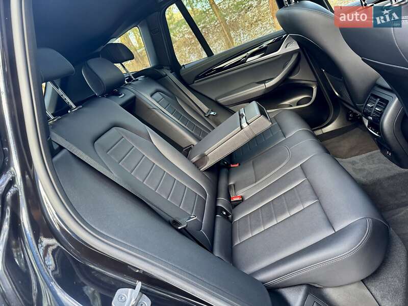 Внедорожник / Кроссовер BMW iX3 2021 в Дрогобыче