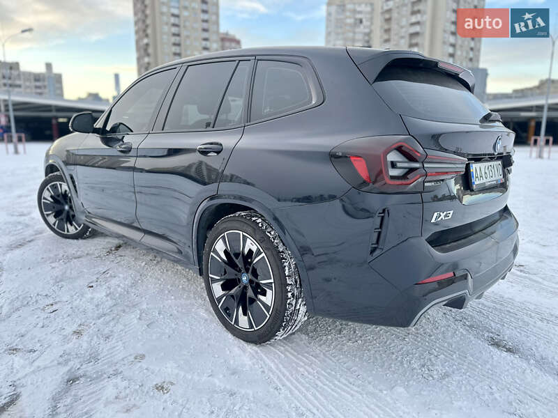 Внедорожник / Кроссовер BMW iX3 2024 в Киеве