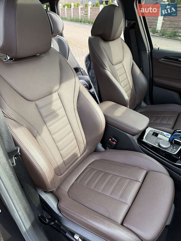 Внедорожник / Кроссовер BMW iX3 2023 в Мукачево