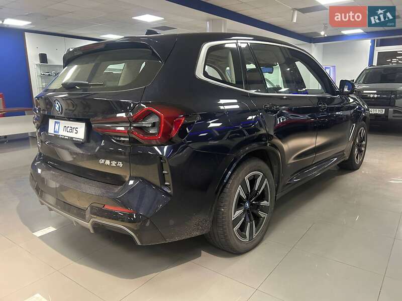 Внедорожник / Кроссовер BMW iX3 2023 в Днепре