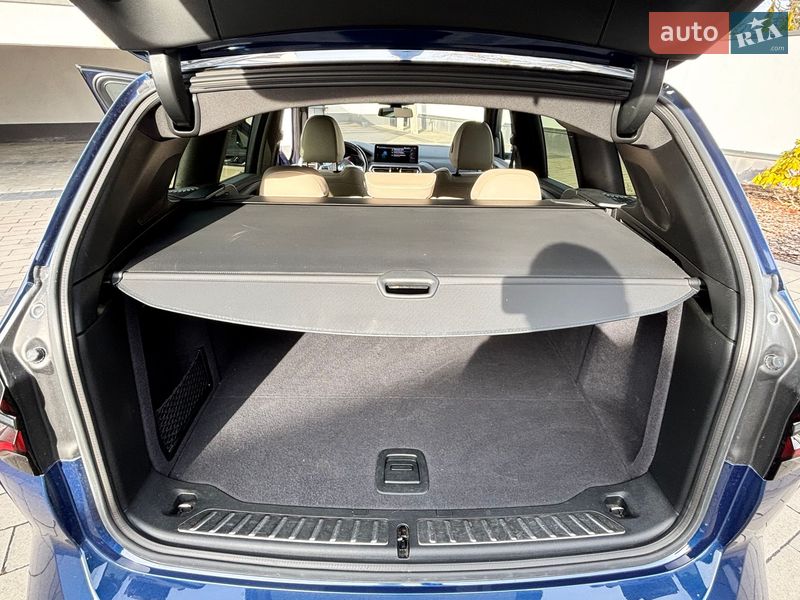 Внедорожник / Кроссовер BMW iX3 2024 в Львове