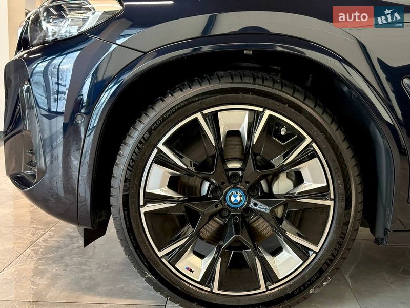 Внедорожник / Кроссовер BMW iX3 2021 в Львове