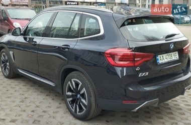 Внедорожник / Кроссовер BMW iX3 2021 в Киеве