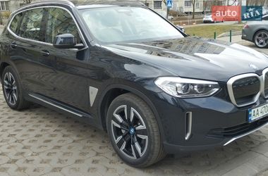 Внедорожник / Кроссовер BMW iX3 2021 в Киеве