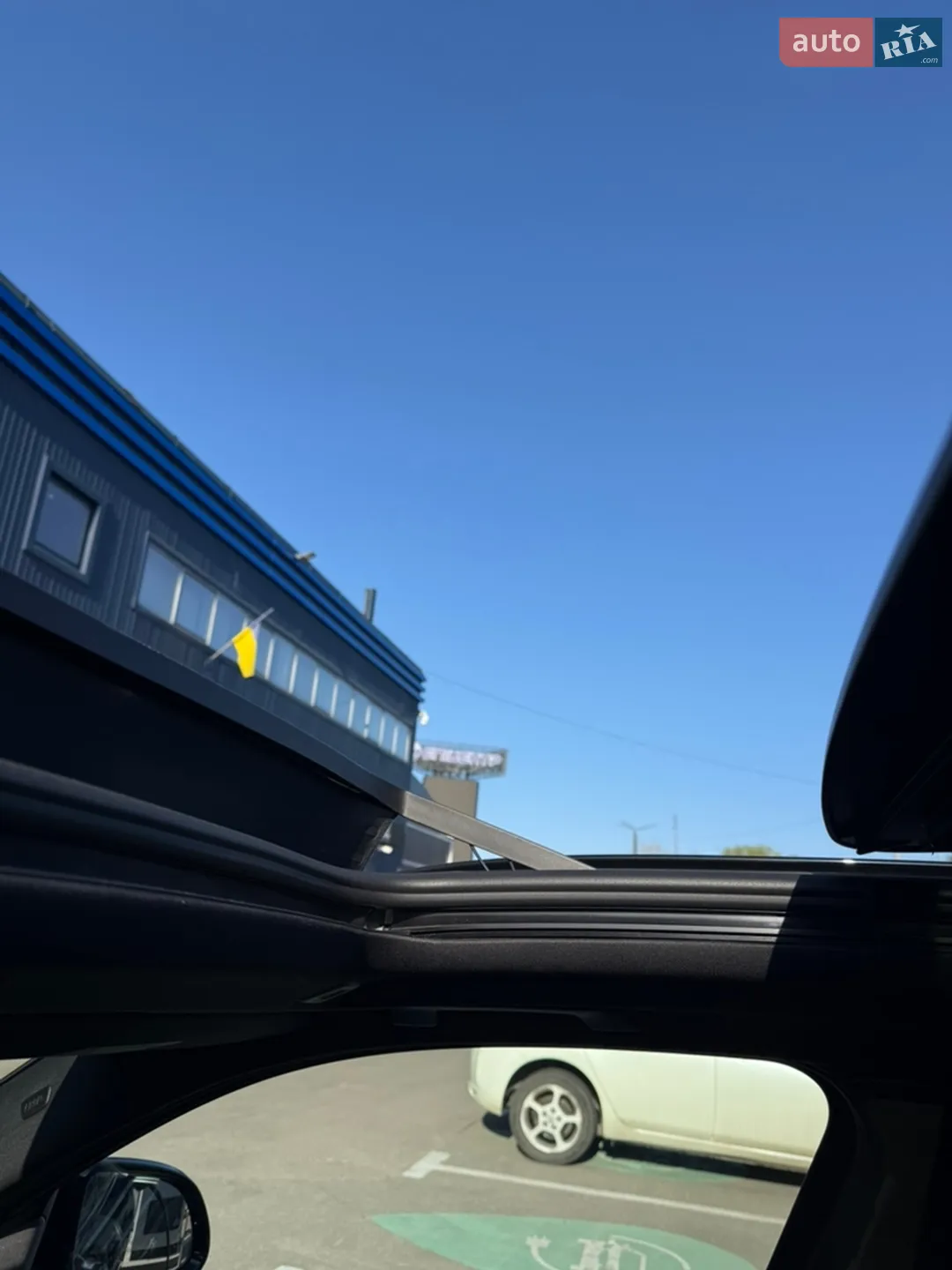 2024 BMW iX3 - мініатюра 3