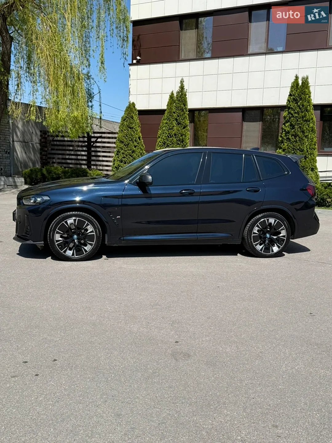 2022 BMW iX3 - мініатюра 6
