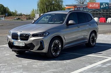 Внедорожник / Кроссовер BMW iX3 2023 в Ужгороде