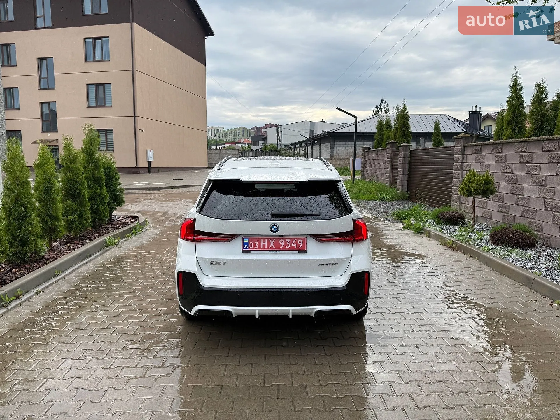 2023 BMW iX1 - мініатюра 7
