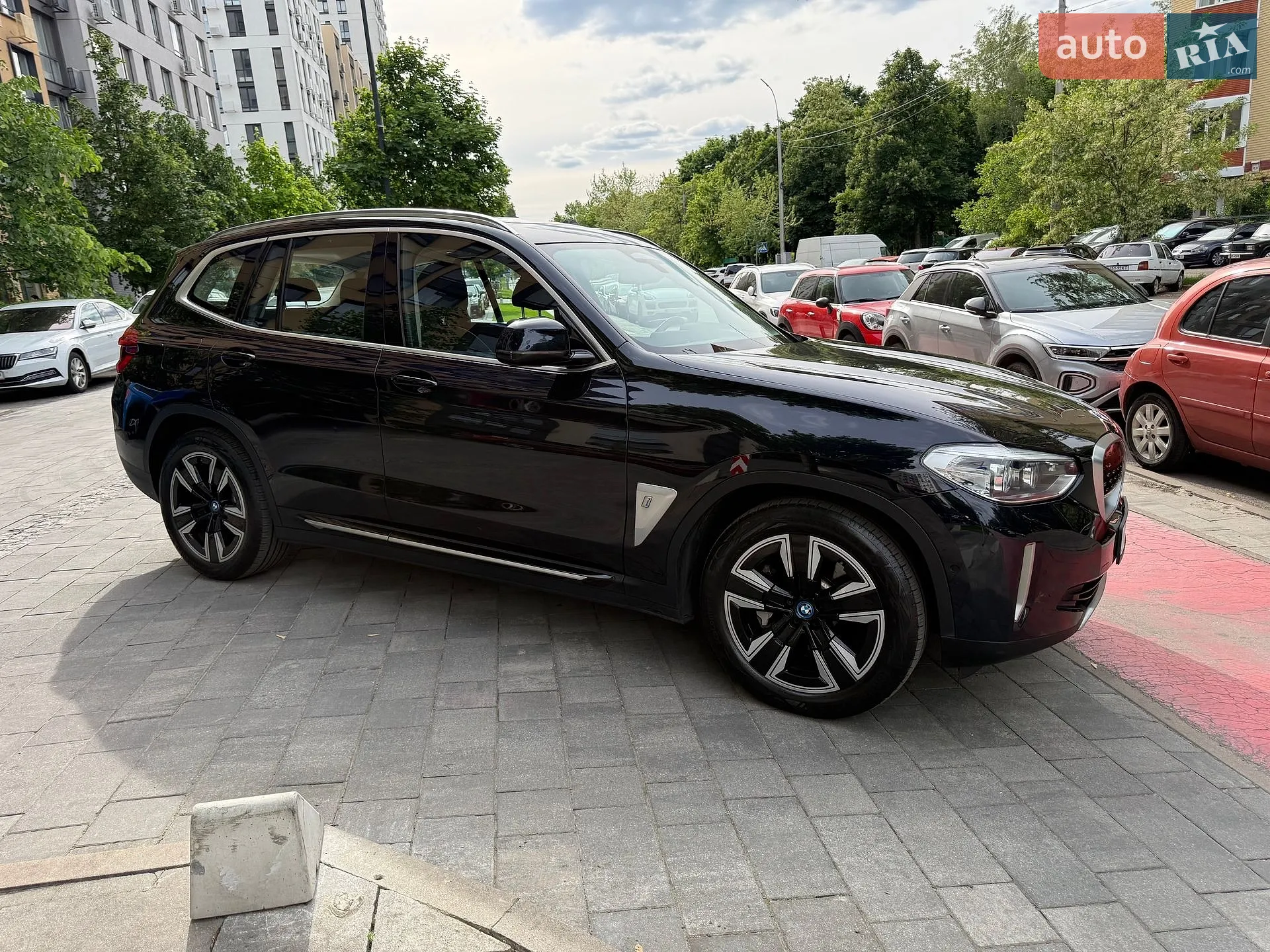 2021 BMW iX3 - фото 1