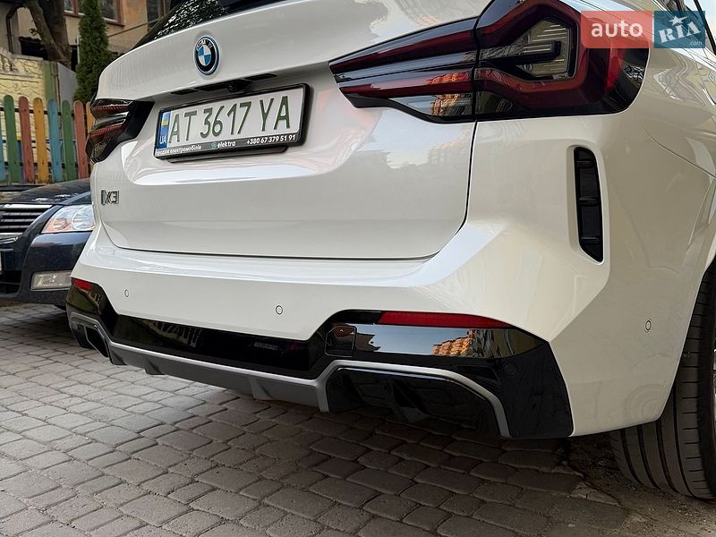 Внедорожник / Кроссовер BMW iX3 2023 в Ивано-Франковске
