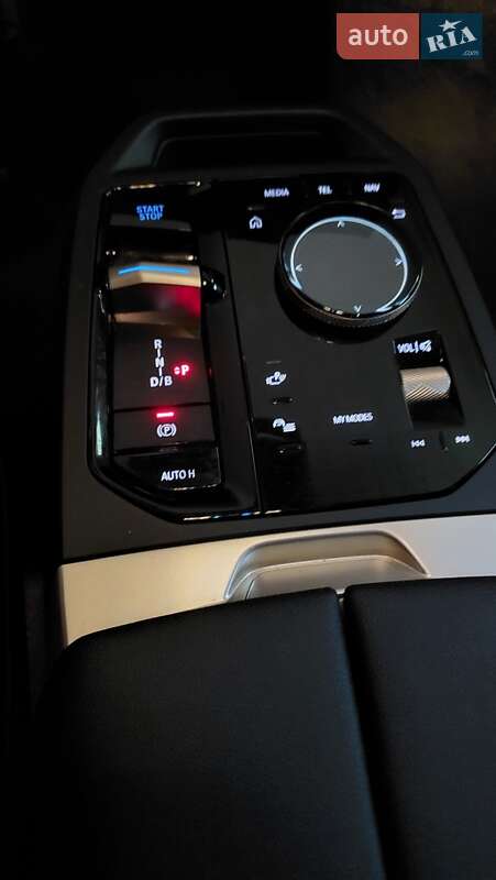 Внедорожник / Кроссовер BMW iX 2022 в Ивано-Франковске