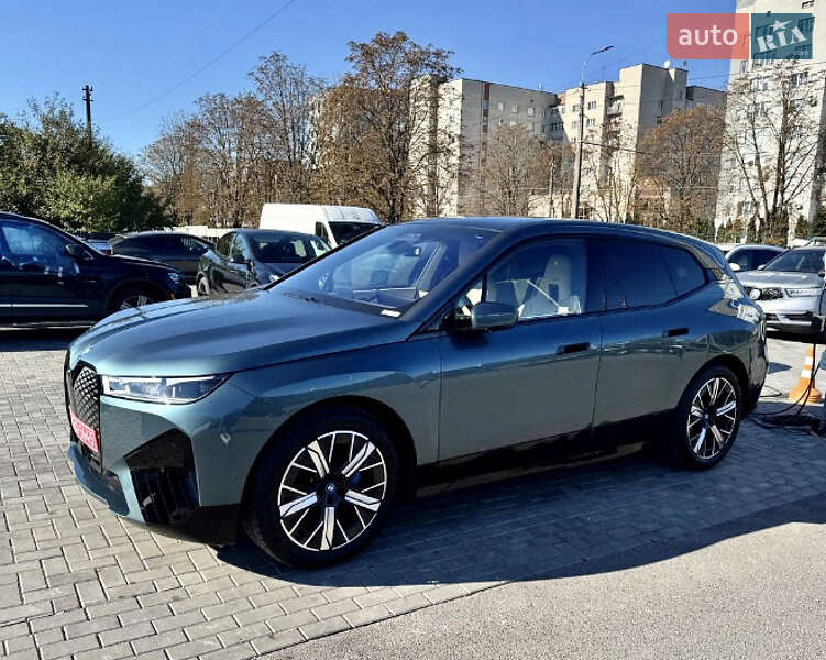 Внедорожник / Кроссовер BMW iX 2022 в 