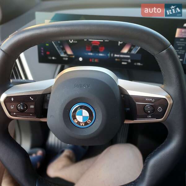 Внедорожник / Кроссовер BMW iX 2022 в Ивано-Франковске