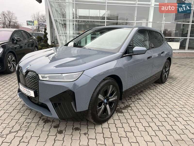 BMW iX 2023